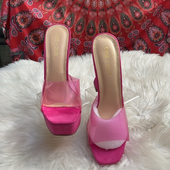 🌸🌸HOT PINK OPEN SQUARE TOE CLEAR MULES🌸🌸 - Picture 2 of 4
